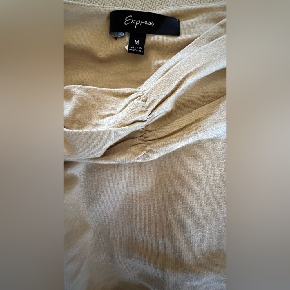 Express Ruched Cream Top - Picture 6 of 6